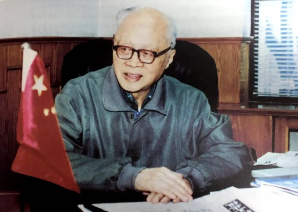 1000.jpg 图片
